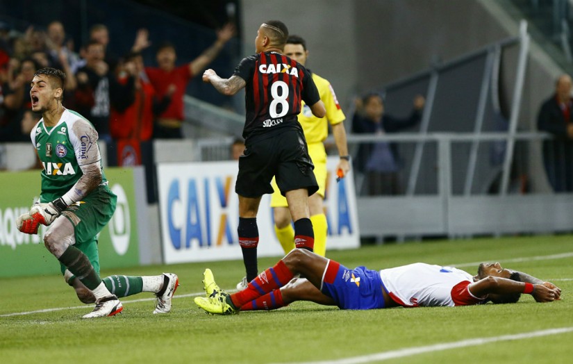 Na lateral ou no meio Sidcley vira titular inquestionável no Atlético