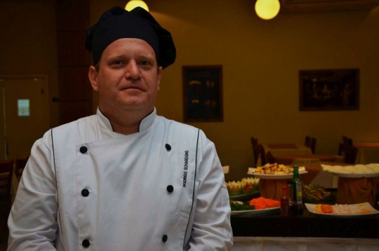 O chef de cozinha Rodrigo Schardong do Thermas Piratuba Park Hotel . Foto: Divulgação