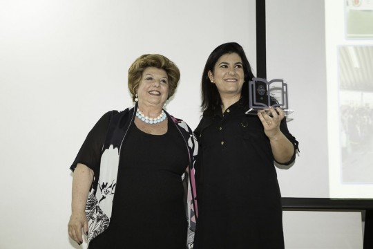 Profa. Andressa Woellner Duarte Pereira representou a Escola Municipal Maria Clara Brandão. Tesserolli. Foto : Guilherme Pupo