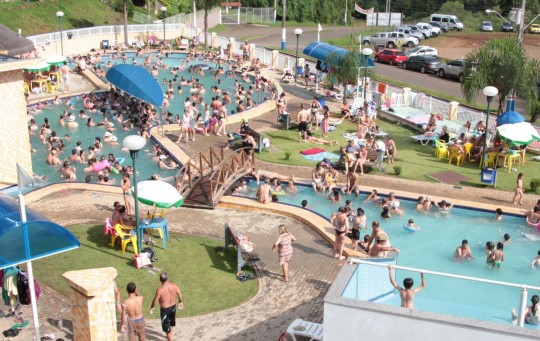 Parque de piscinas térmicas da cidade fica bastante movimentado nessa época, Foto: Governo SC