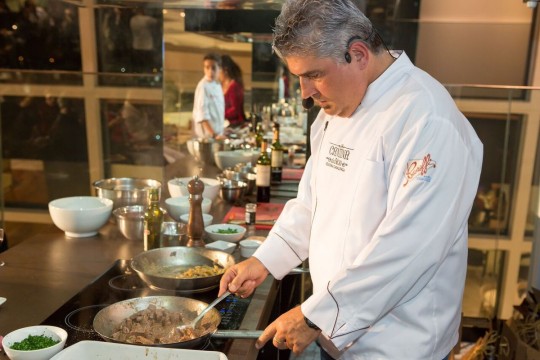 O chef Délio Canabrava vai abrir a Temporada Gourmet do Shopping Curitiba, que acontece de 14 de setembro a 1º de outubro.