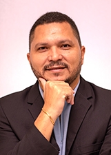 DR. PAULINHO TAVARES