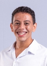 LÉO MESQUITA