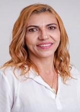 PROFESSORA CLÁUDIA ABREU