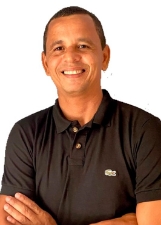 LEANDRO AQUINO