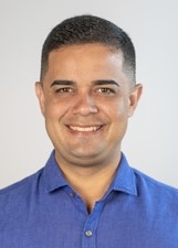 LÉO CAMARGO