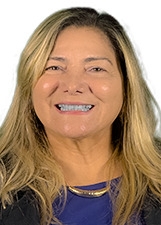 PROF. MARIA HELENA DA APAE