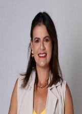 PROFESSORA ARIELLE GOMES