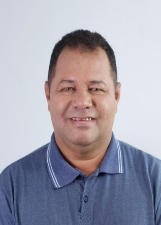 MAX BRITO