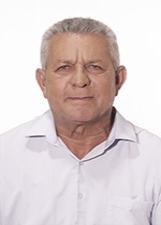 GIOVANE DA GRANDE FAMÍLIA