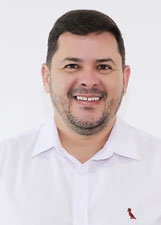 ADRIANO OLIVEIRA