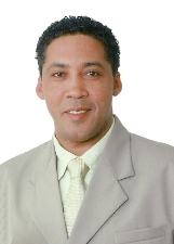 CARLOS AQUINO