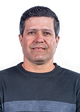 ADRIANO DINIZ