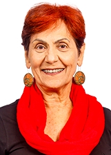 PROFESSORA MAZÉ FAVARÃO