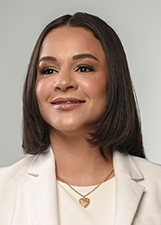 DRA MARCELA BARROS