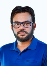 LÉO MORAES