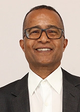 PROFESSOR ROBERTO