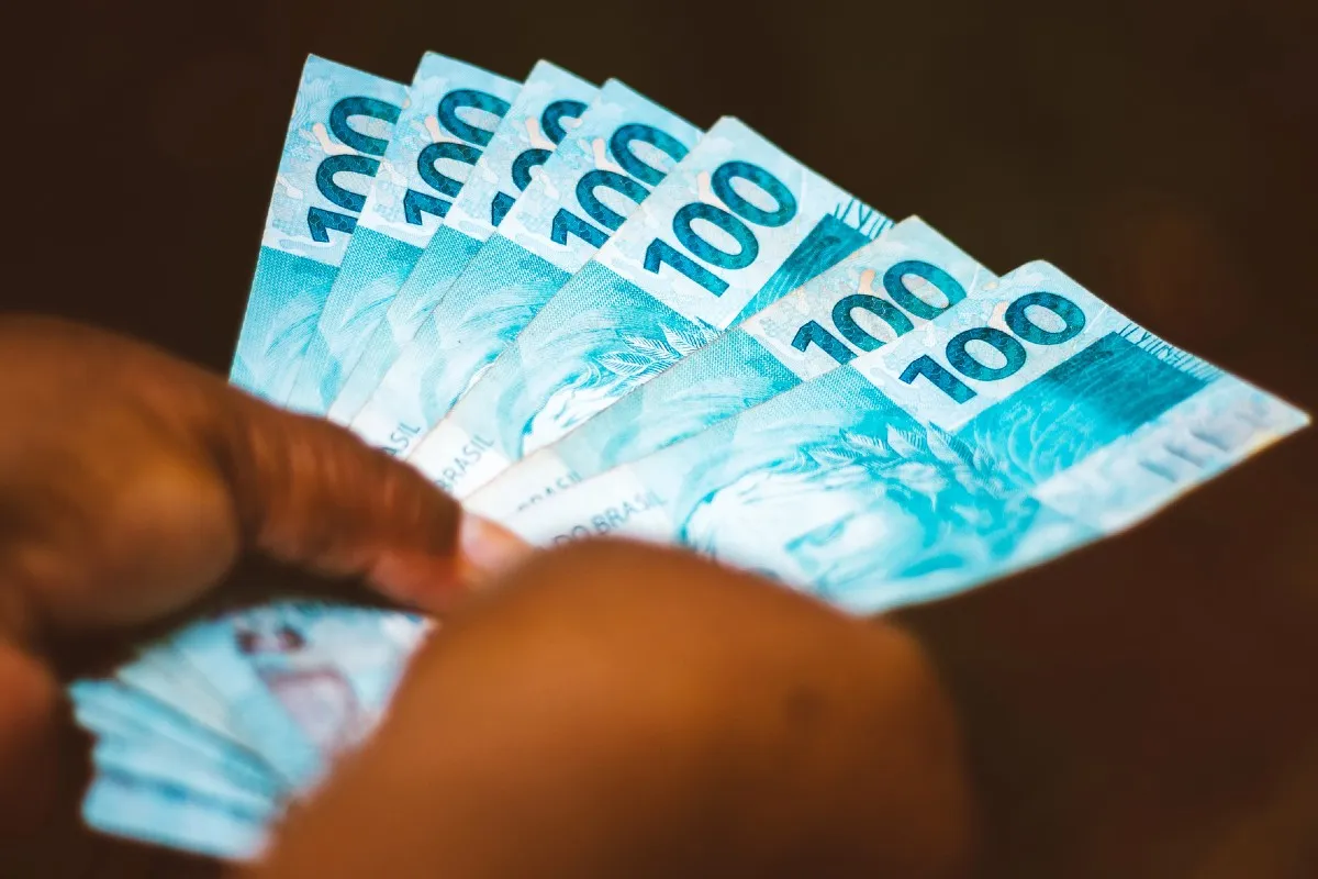 Nota Paraná sorteia 100 prêmios de R$ 1 mil, além de boladas de R$ 100 mil e R$ 50 mil