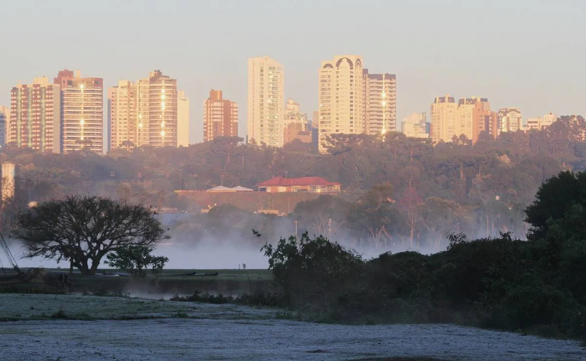 Onda de ar frio polar traz risco de geada para Curitiba; Alerta!