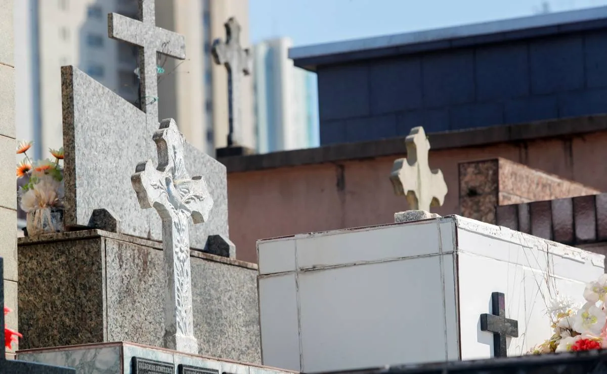 Falecimentos em Curitiba; Obituário deste domingo, 24/11/2024