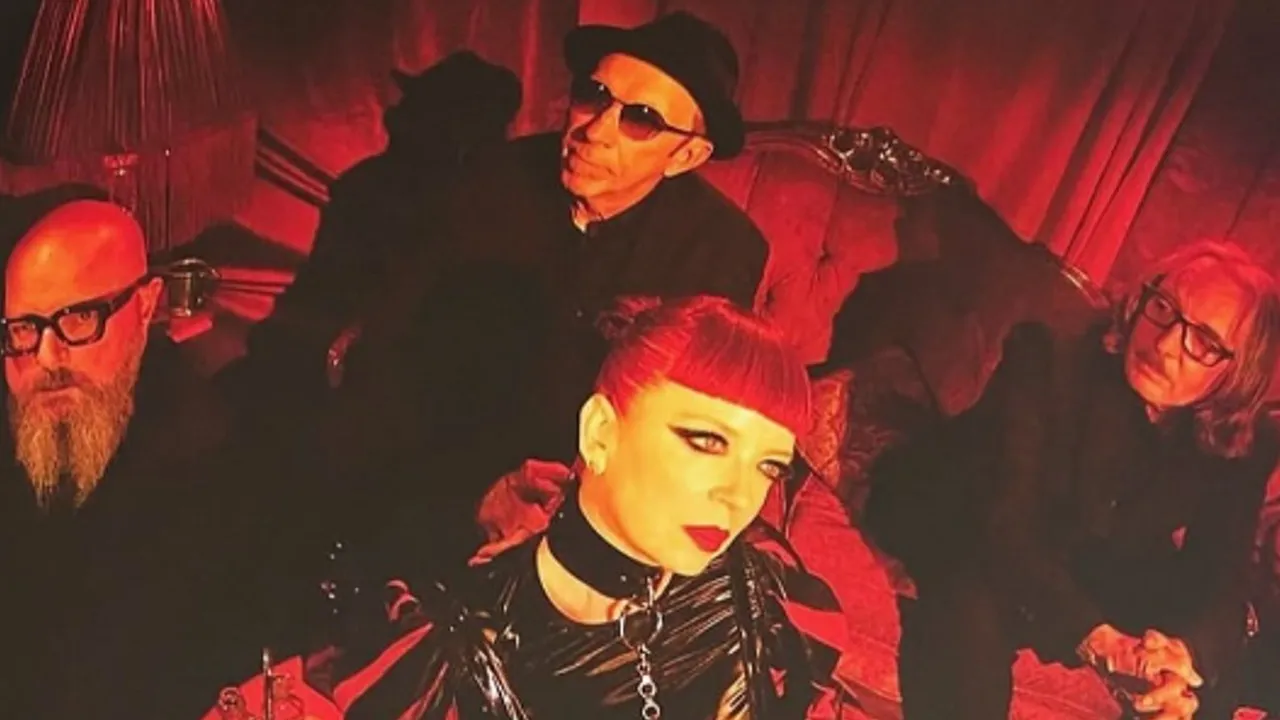 Garbage e L7 anunciam show em Curitiba em março de 2025