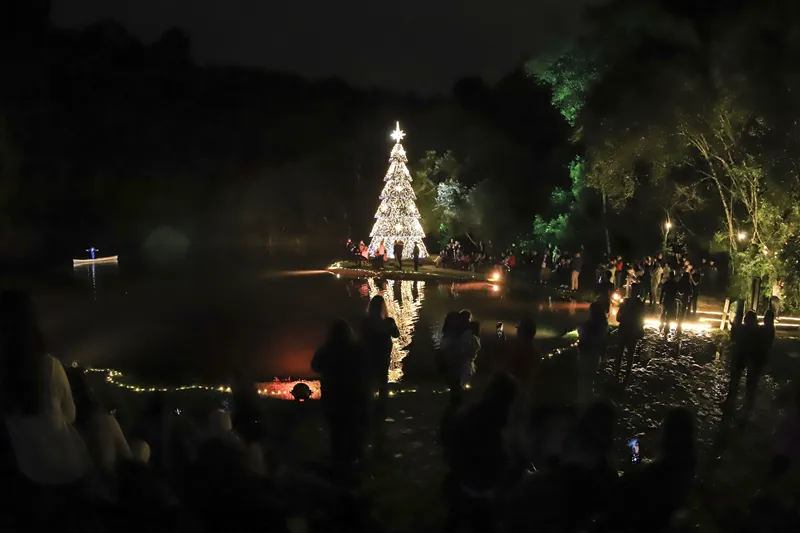 Fim de semana tem estreias do Natal de Curitiba; programação