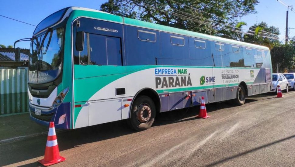 Ônibus 'Emprega Mais Paraná' vai realizar atendimentos em Pinhais