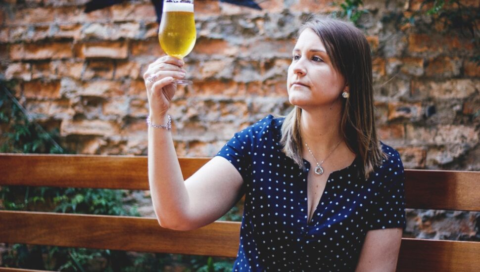 Academia da Cerveja oferece 500 bolsas para formação de mulheres cervejeiras