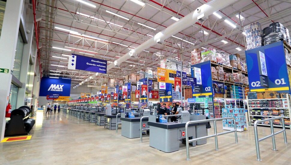 Rede de supermercados abre 250 vagas de emprego na região de Curitiba