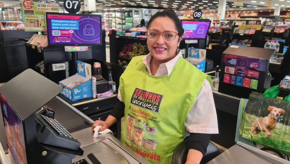 Supermercado da região de Curitiba abre 100 vagas de trabalho; veja as funções