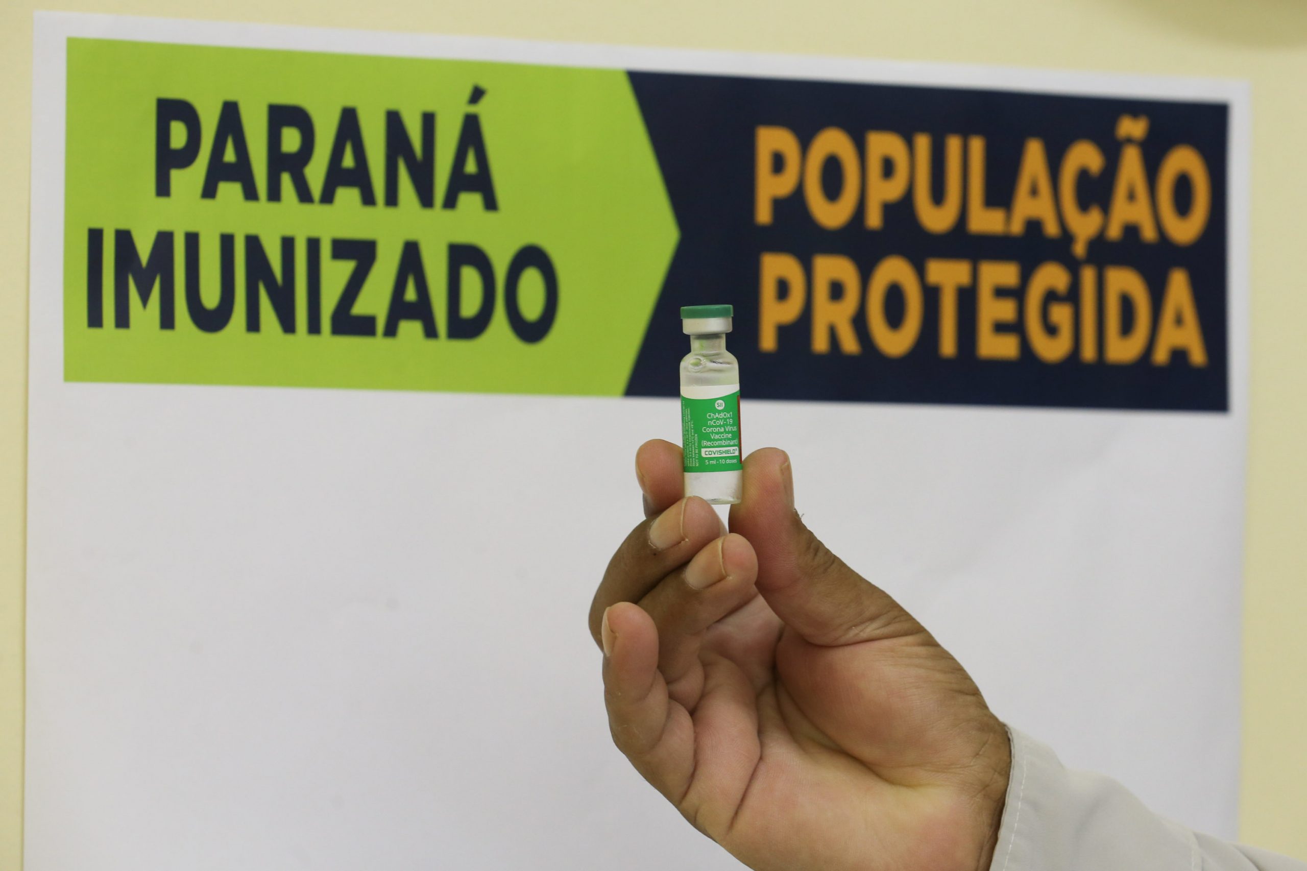 Vacina enviada pelo Ministério da Saúde será usada para reativar imunização no Paraná
