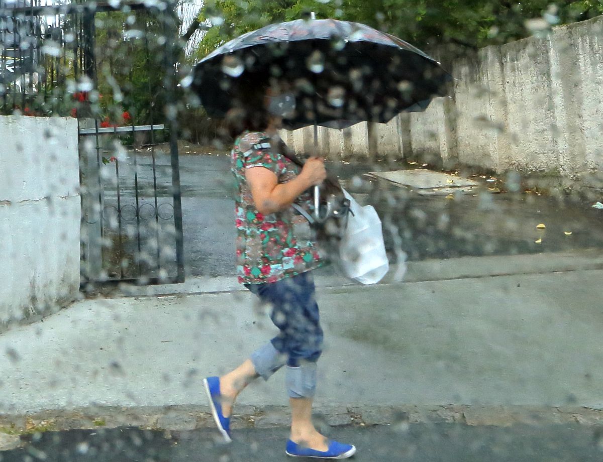Choveu 50 mm nas últimas 48 horas em Curitiba