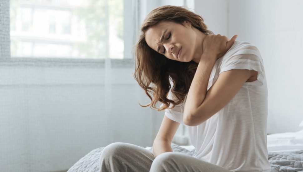 Como tratar dor crônica no pescoço? | Clínica Artro, Conteúdo Publicitário  | Tribuna do Paraná