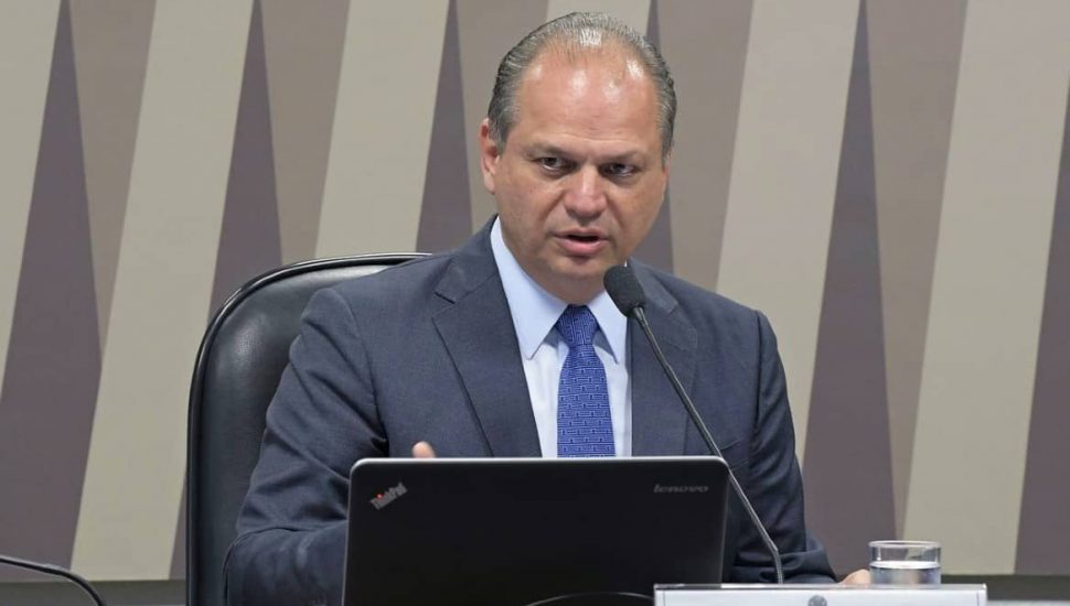 Denúncia diz que Ricardo Barros teria cobrado propina para viabilizar a compra pela Companhia Paranaense de Energia (Copel).
