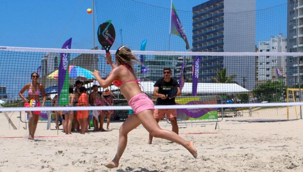 Beach Tennis é a nova atração e opção de lazer no festival Na Praia