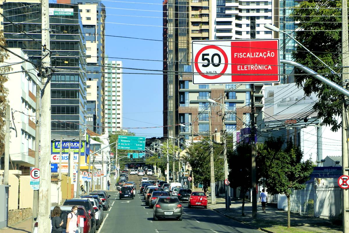 Curitibano de Velocidade de Curitiba começa com 70 carros