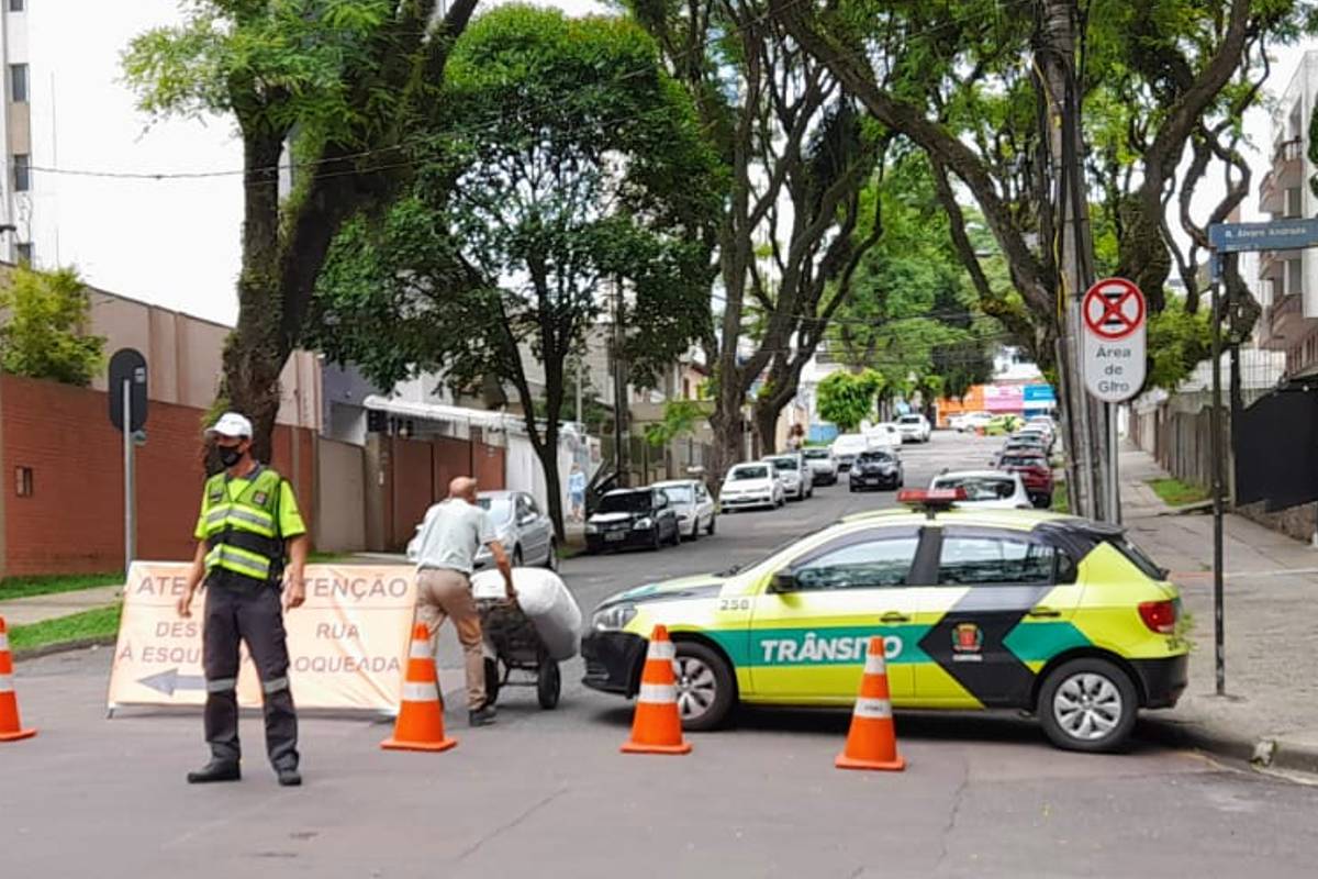 Obra pode durar 30 dias e vai mudar o trânsito na região.