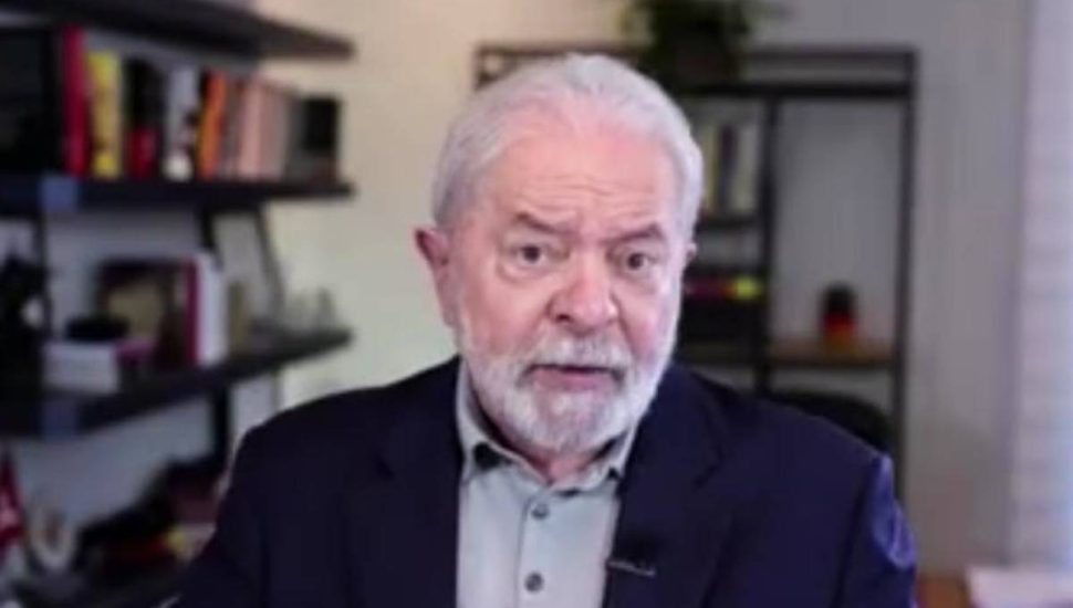 Lula falou que reformas mais recentes aprovadas no Brasil tinham interesses de empresários.