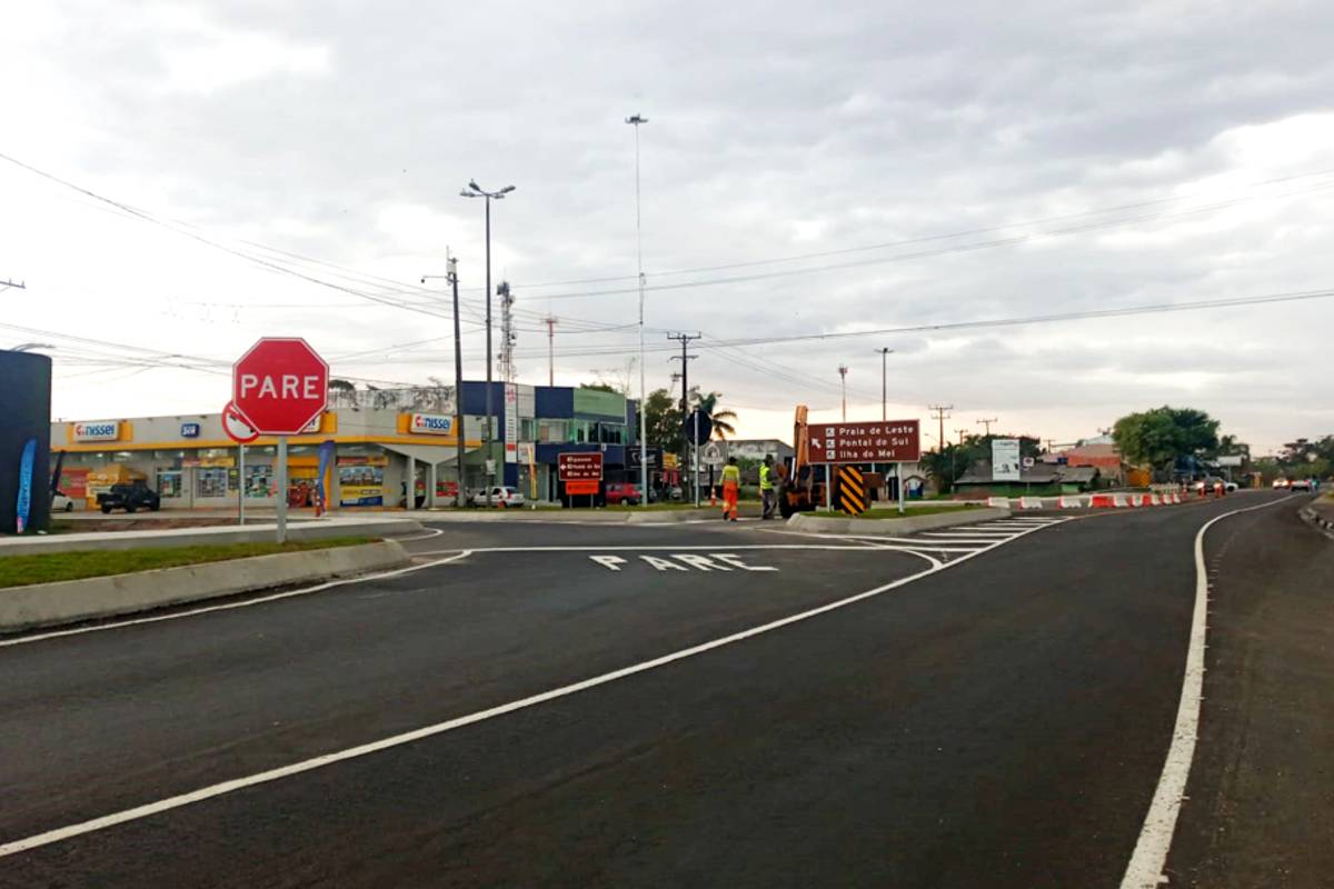 Trecho em obras no litoral, na PR-407, é liberado para o tráfego de veículos.