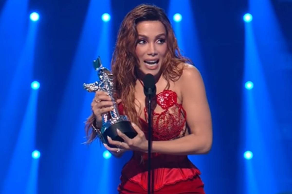Anitta ganhou prêmio de melhor clipe latino no VMA