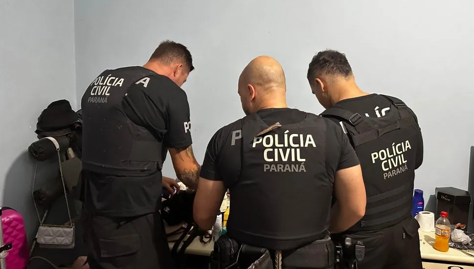 Polícia faz busca e apreensão contra envolvidos com o jogo do Tigrinho no Paraná
