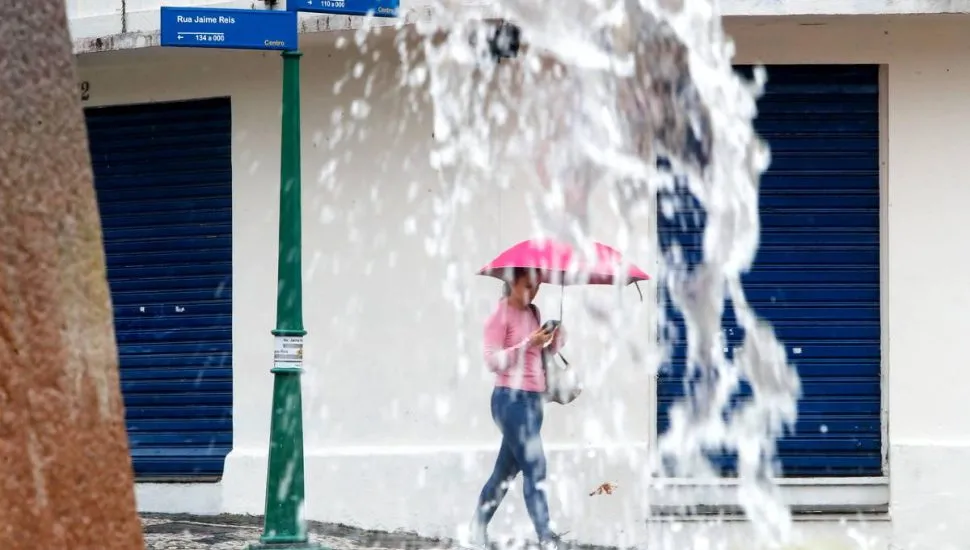 Chuva atinge em Curitiba segundo a previsão do tempo