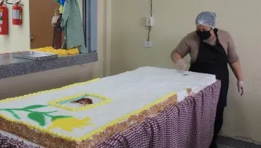 Paróquia em Curitiba celebra Santo Antônio com venda de bolo e tarde junina
