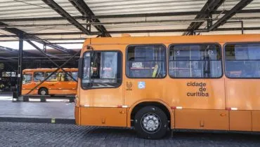 Obras alteram itinerário de linhas de ônibus importantes de Curitiba; confira