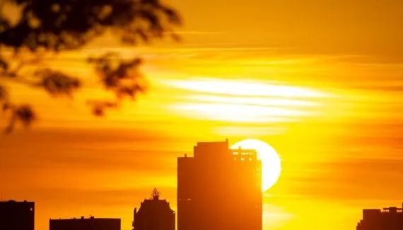 Curitiba tem alertas para onda de calor e baixa umidade; Saiba quando a chuva volta