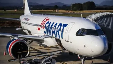 Prometendo passagens mais baratas, JetSmart inicia voos entre Curitiba e Santiago, no Chile