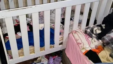 Morte de bebê em UPA de Curitiba é investigada; casa da família tinha lixo acumulado
