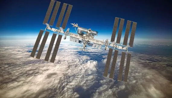 Estação Espacial Internacional passa pelo Paraná até domingo; veja horários