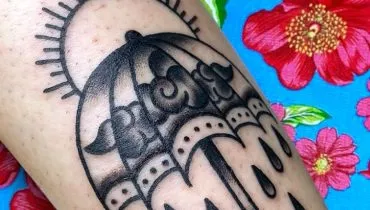 Atingidos pelas chuvas do RS, tatuadores abrem agenda em Curitiba