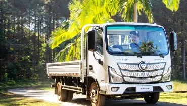 Caminhão semileve da Foton chega com novidades para ganhar mercado